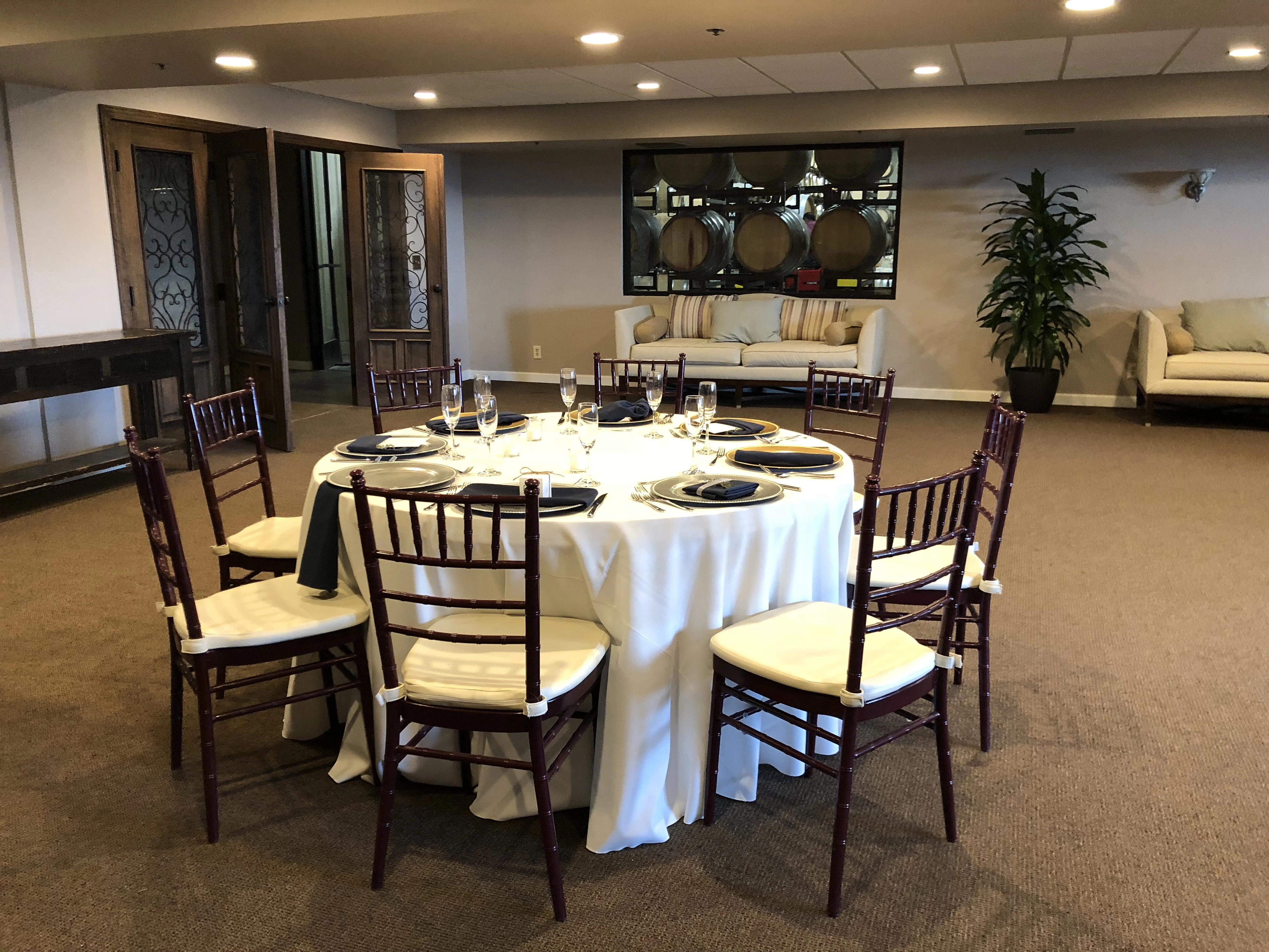 Chiavari Banquet Chair for Wedding Venues application scene