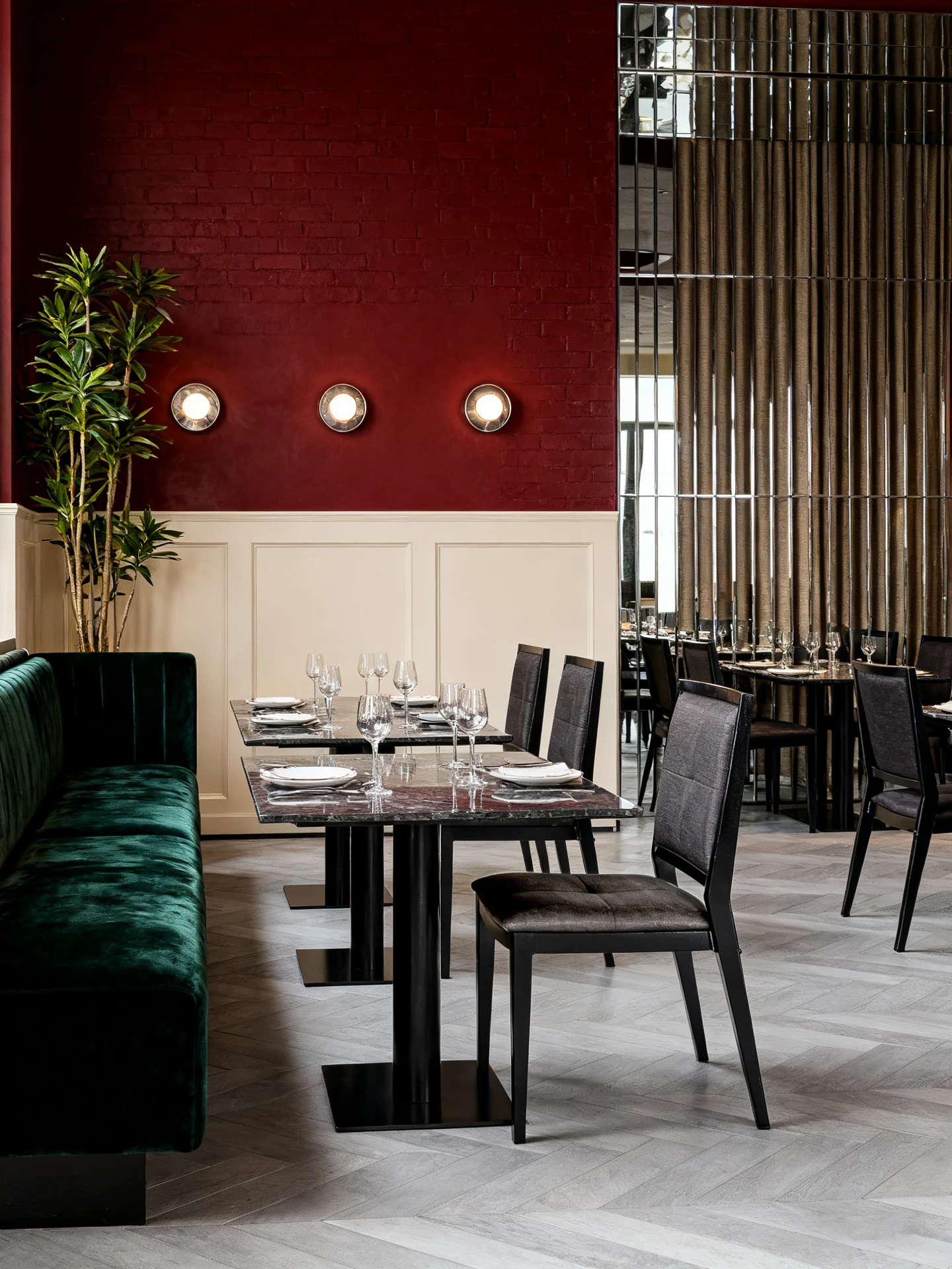 Stackable Wood-Look Metal Commercial Restaurant Chair for Cafes application scene