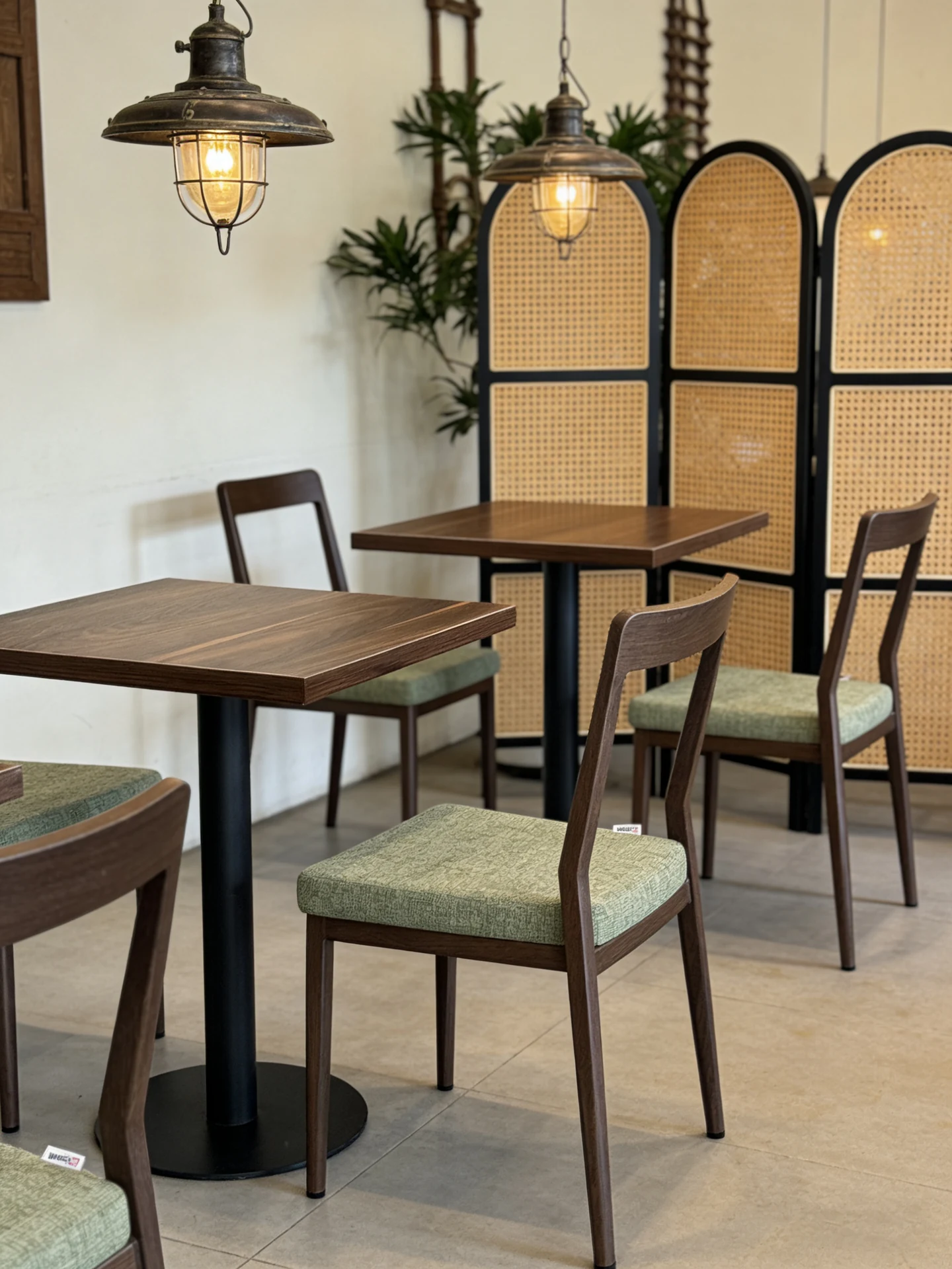 Open-Back Upholstered Commercial Restaurant Chair for Restaurants application scene